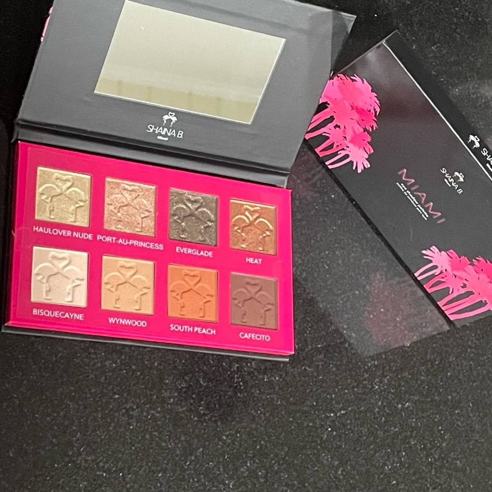 Shaina B Miami eyeshadow palette